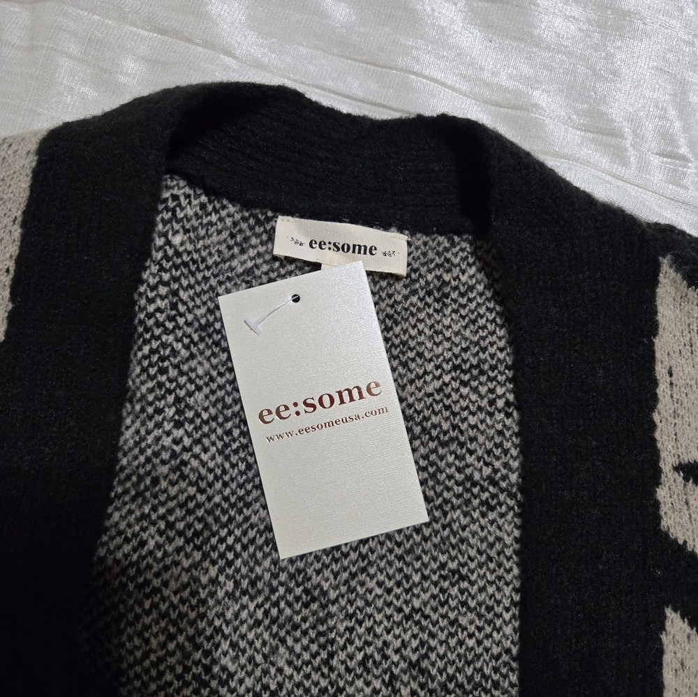 Stylish Black and Cream Women's Sweater With Fringe NWT By Ee: Some - Picture 5 of 7